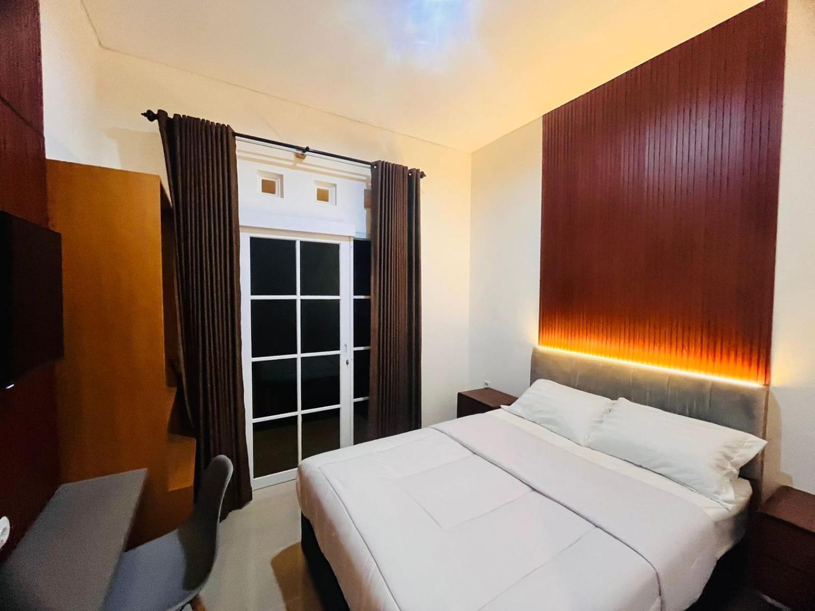 House Of Bedjo Powered By Cocotel Yogyakarta Esterno foto